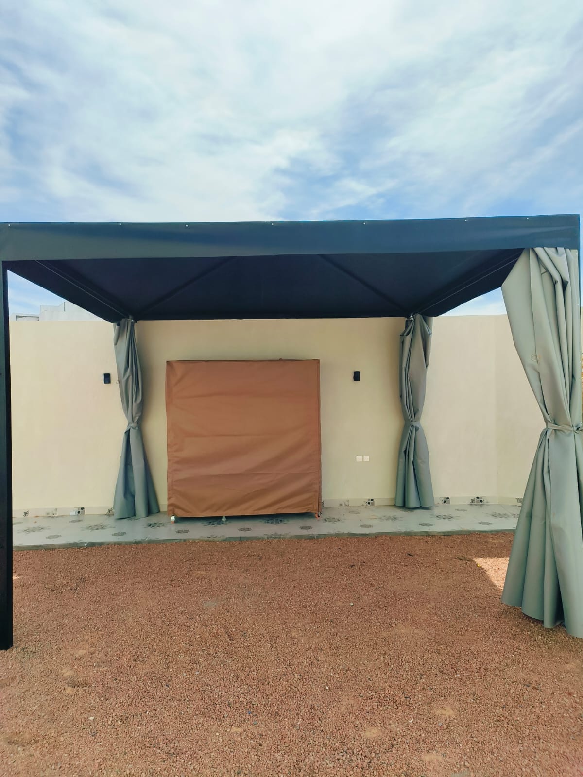 أفضل معلم لتركيب المظلات بالقصيم