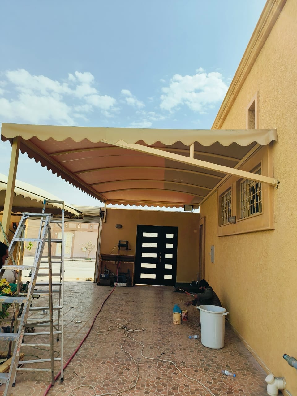 أفضل معلم لتركيب المظلات بالقصيم